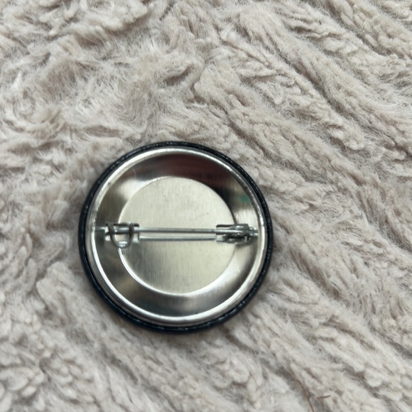 Hard Rock Cafe Save The Planet We Recycle Button Pin - Picture 5 of 13